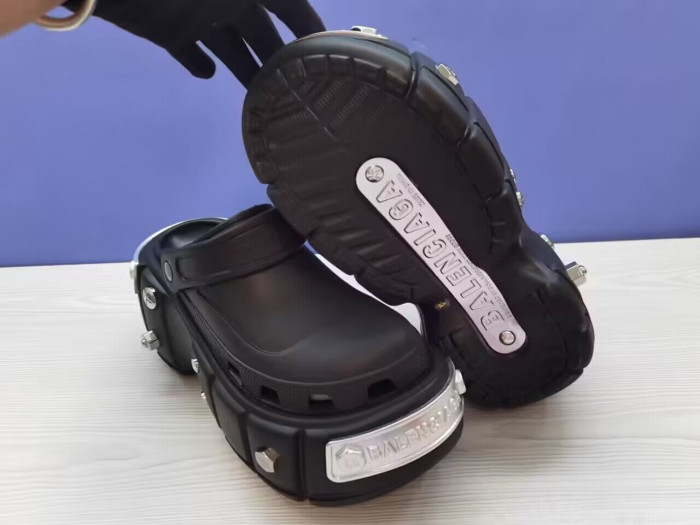 ba*len*cia*ga hardCr*0*s slides