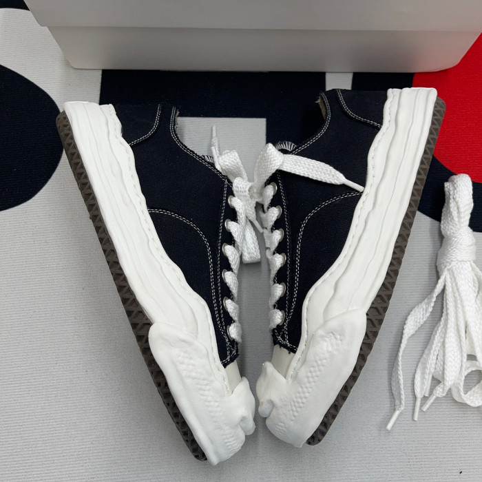 MIHARA YASUHIRO SNEAKERS