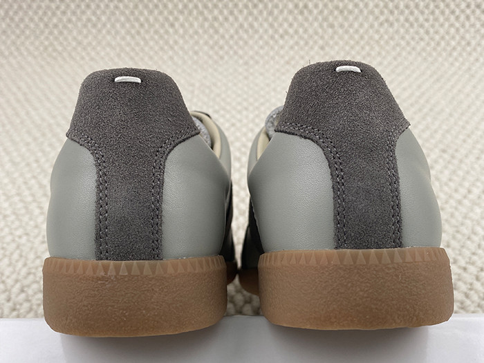 ma*s*n Ma*i*la calfskin sneakers