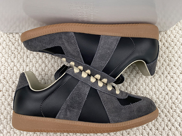 ma*s*n Ma*i*la calfskin sneakers