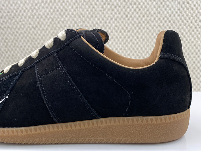 ma*s*n Ma*i*la calfskin sneakers