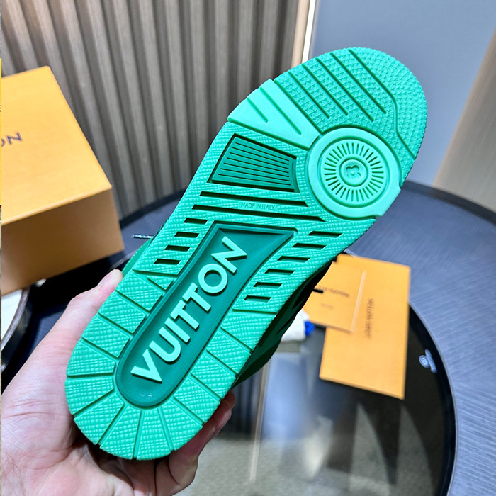 l**is V*t*n skate trainer