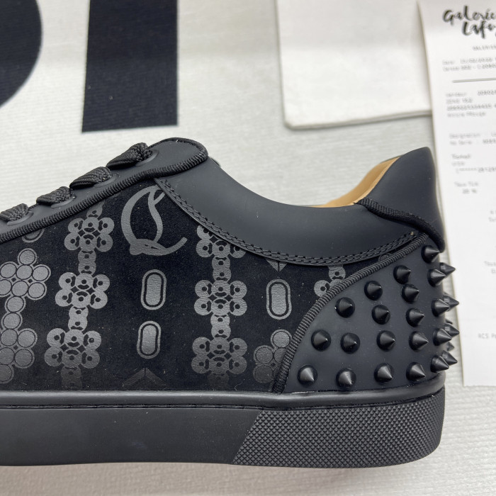 CHRISTIAN LOUBOUTIN SNEAKERS