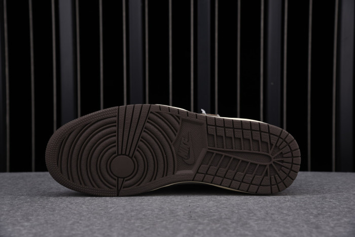 TRAVIS SCOTT X AIR JORDAN 1 RETRO HIGH REVERSE