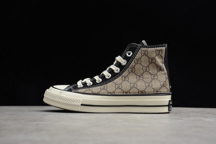 GC * CONVERSE SNEAKER