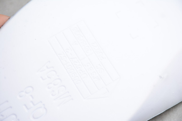 Air Jordan 11 “Bred”  378037-061