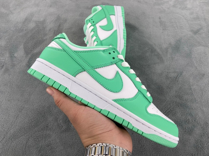 Nike Dunk Low Green Glow (W) - DD1503-105