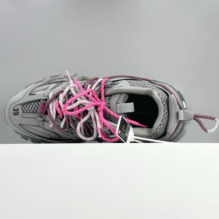 Balenciaga track 800590WTRHK1013