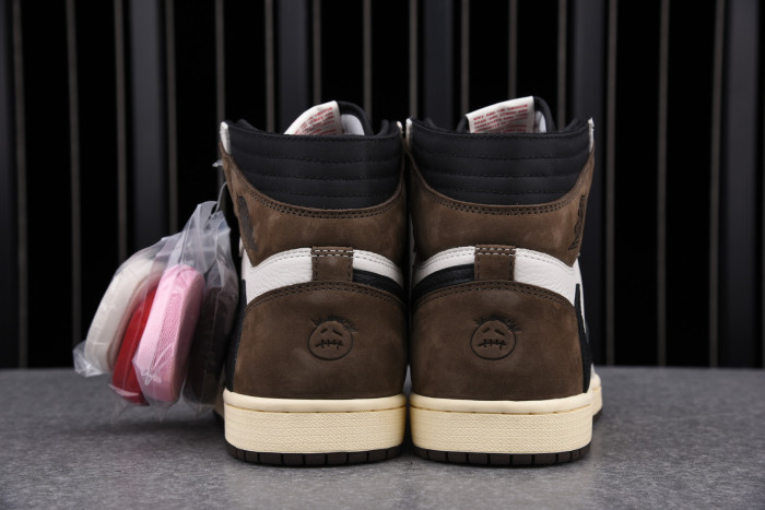 TRAVIS SCOTT X AIR JORDAN 1 RETRO HIGH REVERSE