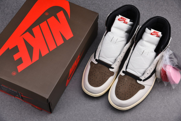 TRAVIS SCOTT X AIR JORDAN 1 RETRO HIGH REVERSE