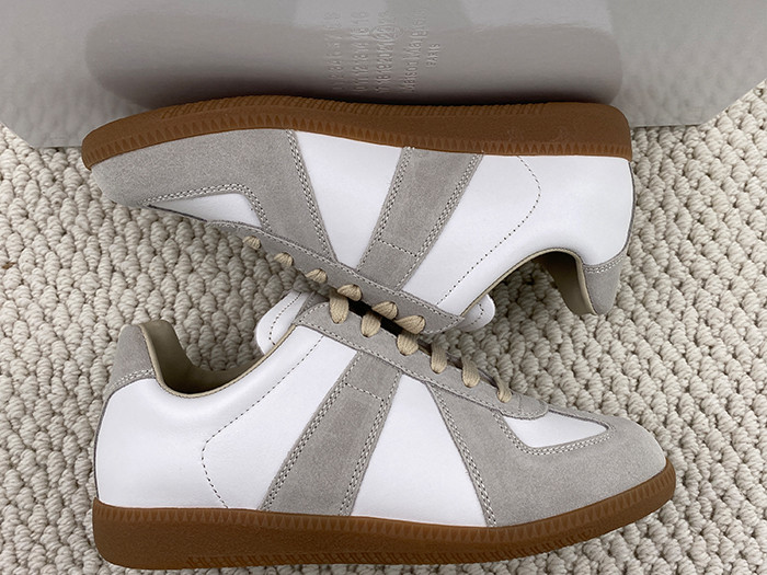 ma*s*n Ma*i*la calfskin sneakers