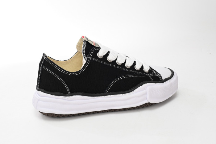 MIHARA YASUHIRO White Black SNEAKERS