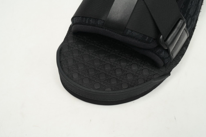 D*or alpha oblique black slide