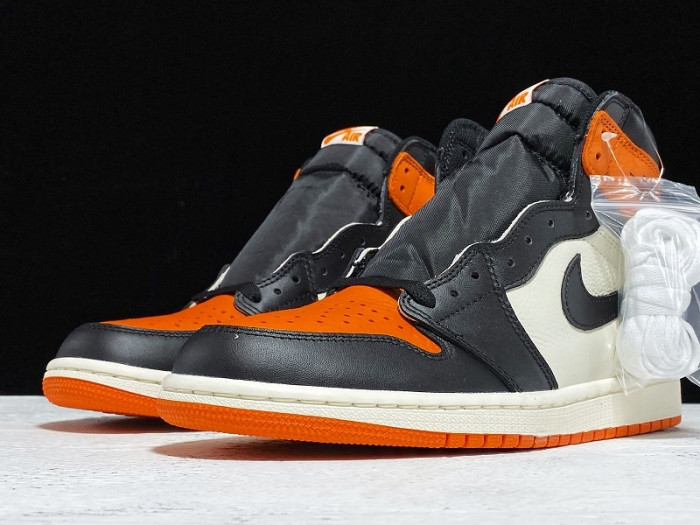Jordan 1 Retro Shattered Backboard 555088-005
