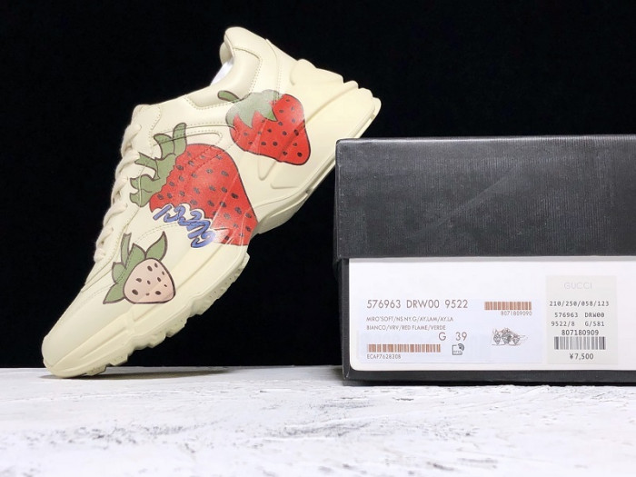 GC 2019 SS CASUAL STYLE LEATHER LOW-TOP SNEAKERS 576963 DRW00 9522