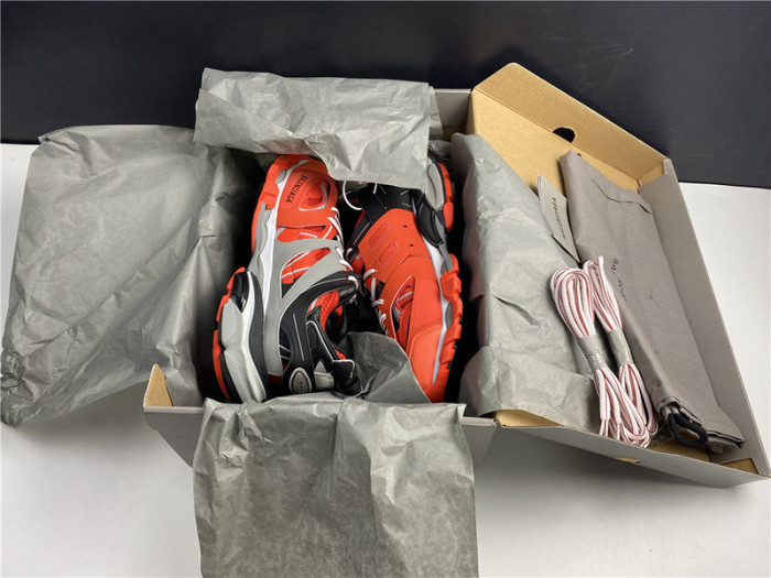 BALENGA Track ORANGE BLACK 542023 W1GC2 1241