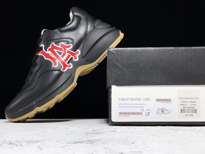 GC 2019 SS SNEAKERS 548637 DRW00 1000