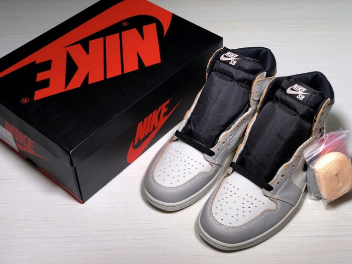 Jordan 1 Retro High OG Defiant SB NYC to Paris CD6578-006