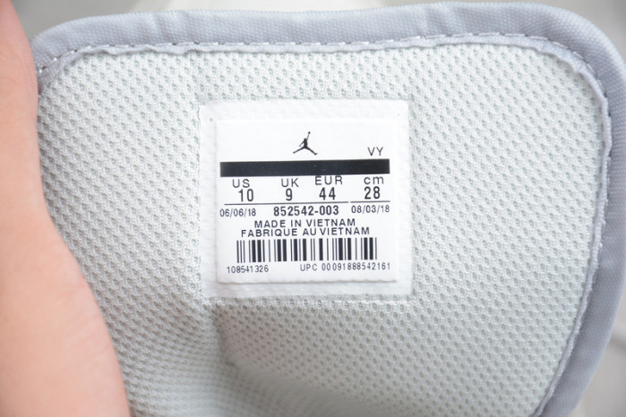 Jordan 1 Mid Light Bone 852542-003