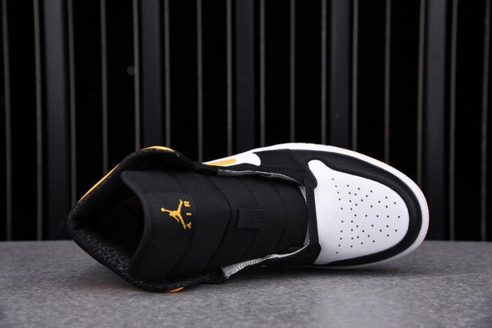 Jordan 1 Mid Laser Orange Black (W) CV5276-107