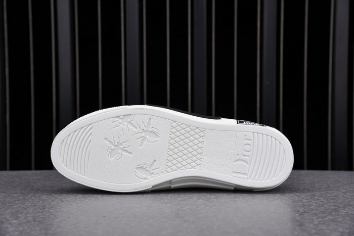 DR B23 HIGH-TOP SNEAKERS 0112