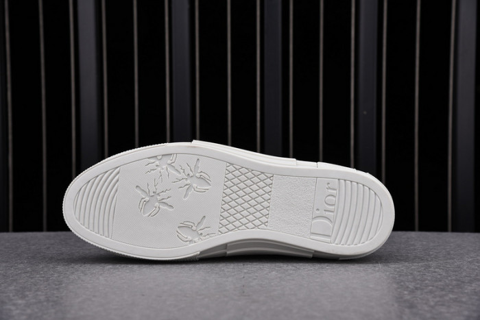 DR B23 HIGH-TOP SNEAKERS 0115