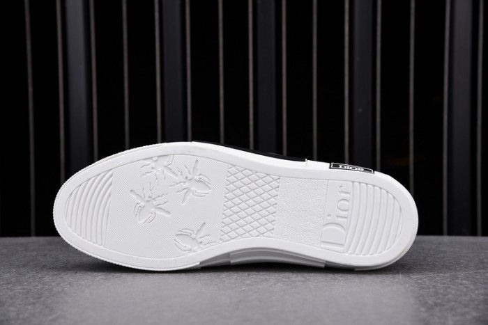 DR B23 LOW-TOP SNEAKERS 0119