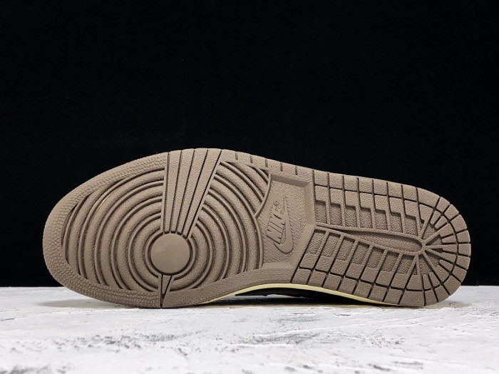 Jordan 1 Retro Low OG SP Travis Scott CQ4277-001