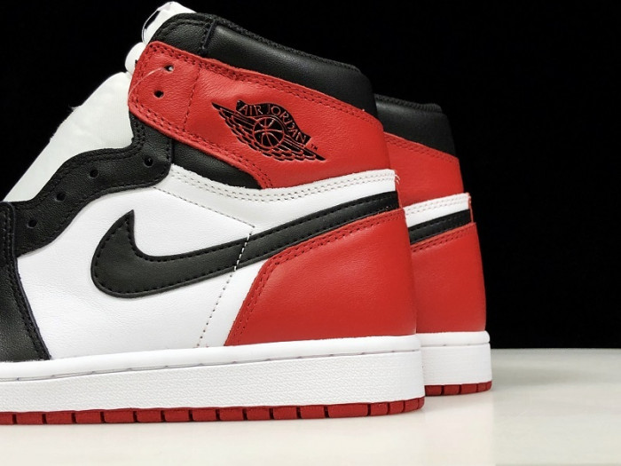 Jordan 1 Retro Black Toe (2016) 555088-125