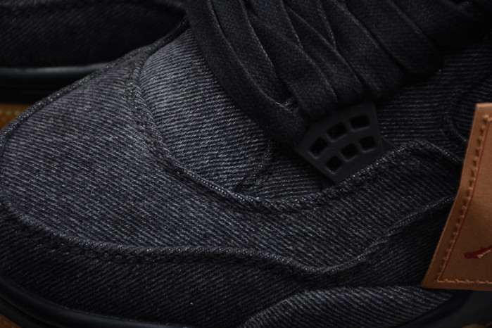 Jordan 4 Retro Levi