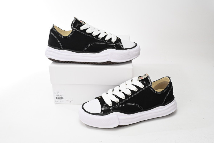MIHARA YASUHIRO White Black SNEAKERS