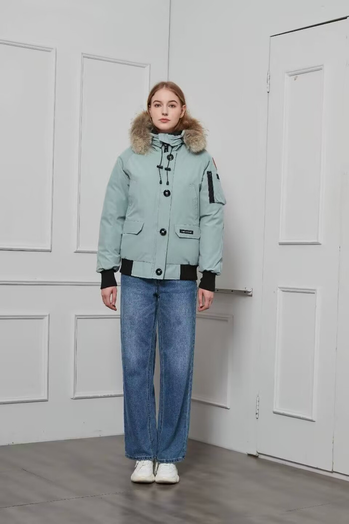 Can*a Go*e down jackets