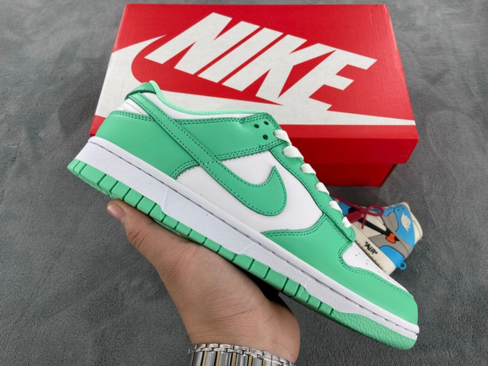 Nike Dunk Low Green Glow (W) - DD1503-105