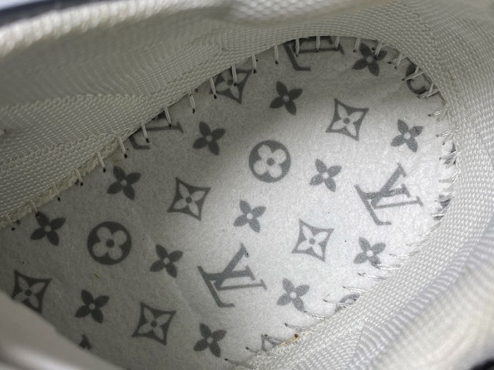 LOU VUIT SCI-FI SNEAKERS