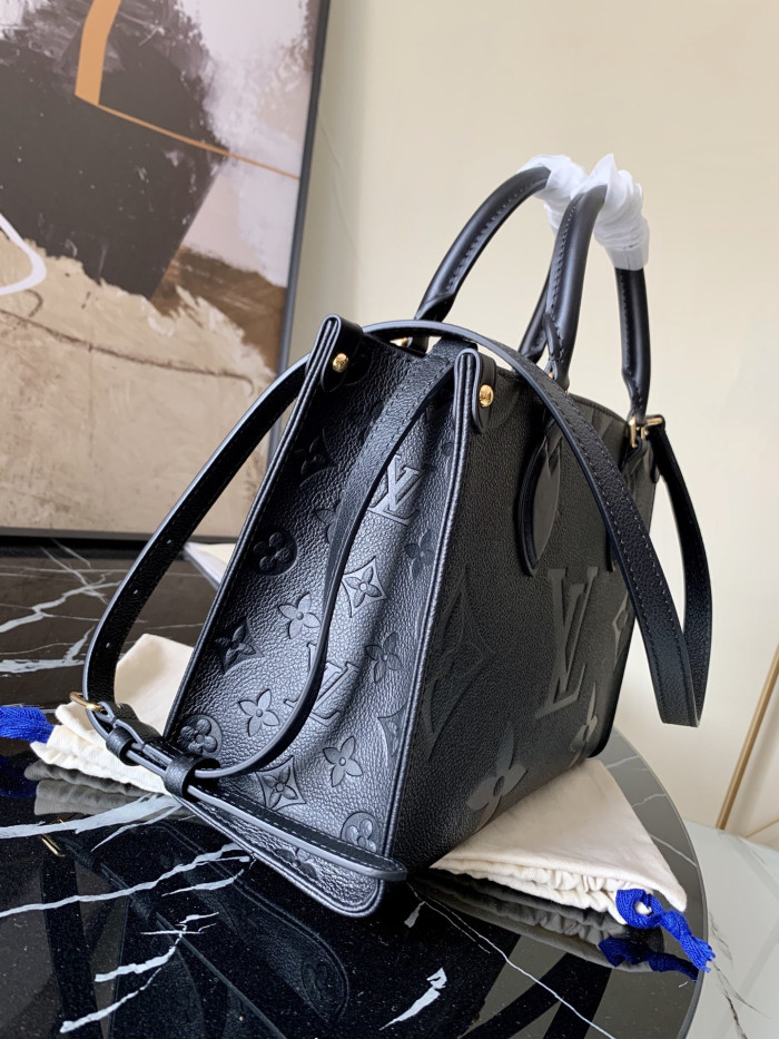 LV BAG Onthego Monogram