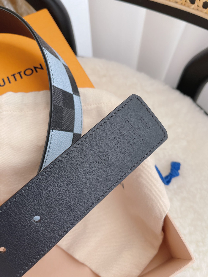 LOUI VUITTO BELT-4CM