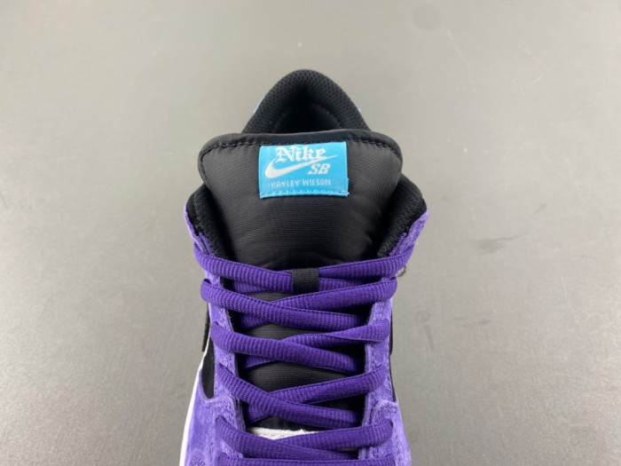 NIKE SB DUNK LOW HAYLEY WILSON HJ0513-500