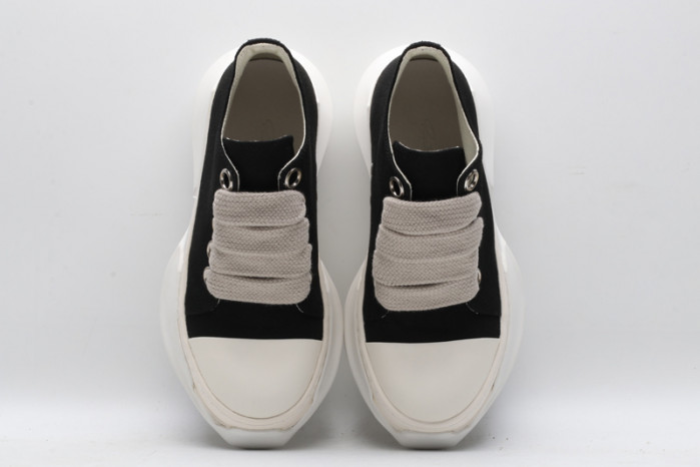 RICK OWEN.S SNEAKER