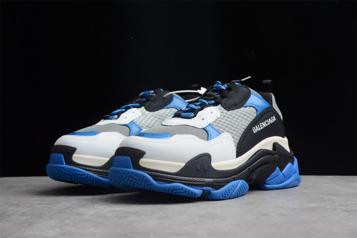 Balenciaga Triple S Sneaker in Blue 536737-W20C5-0107