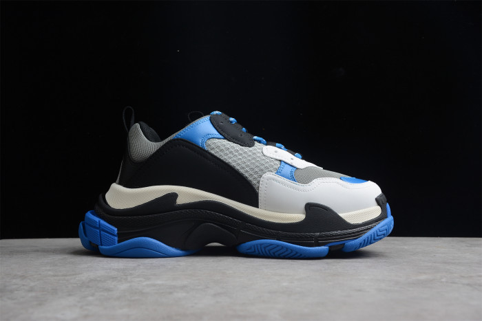 Balenciaga Triple S Sneaker in Blue 536737-W20C5-0107