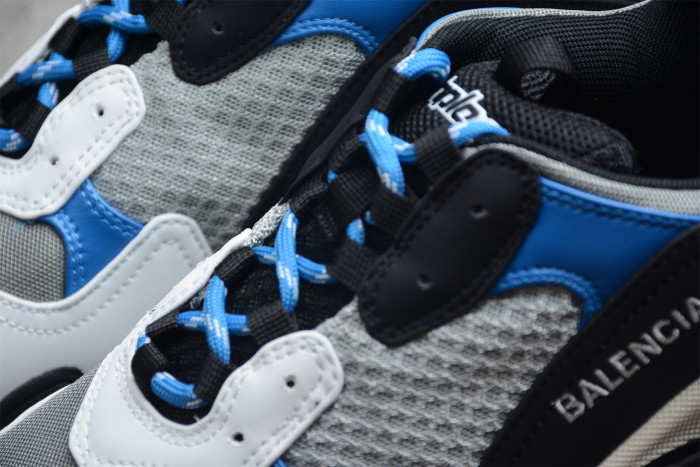 Balenciaga Triple S Sneaker in Blue 536737-W20C5-0107