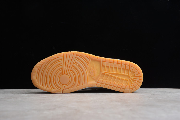 Jordan 1 Mid Tan Gum 554724-271