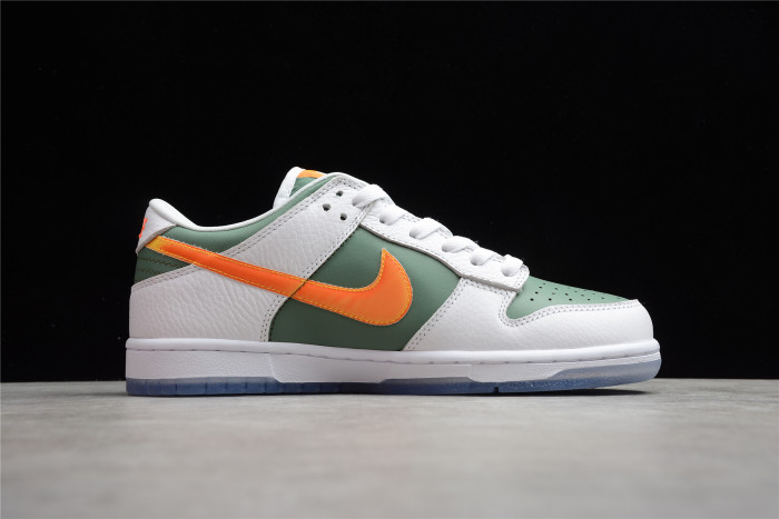 Nike Dunk Low NY vs. NY DN2489-300