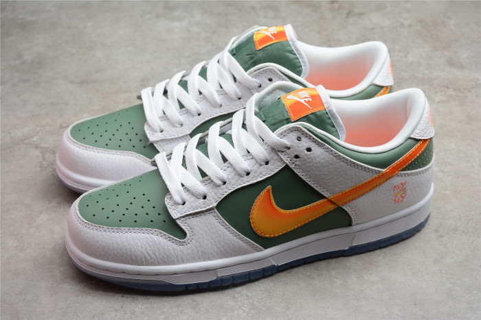 Nike Dunk Low NY vs. NY DN2489-300