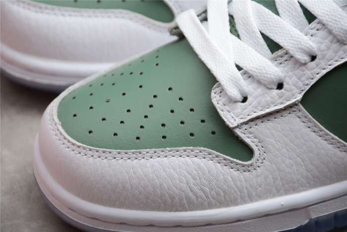 Nike Dunk Low NY vs. NY DN2489-300